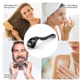 Collage de cuatro escenas con el rodillo al centro: una mujer peinándose, una mujer con toalla aplicándose crema, un hombre lavándose la barba y una mujer poniéndose crema en el hombro.